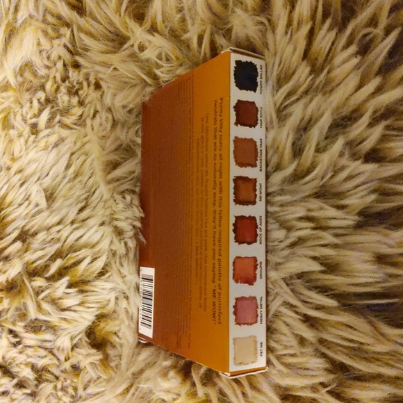 TOO FACED🥳Host Pick🥳 "Kitty Likes To Scratch" 8 Eye Shadow Palette - Picture 5 of 6